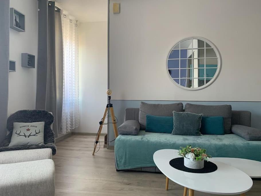 38 Maison Entiere,Place De Parking Et Garage Pour Moto Velo A La Demande Дюнкерк Экстерьер фото